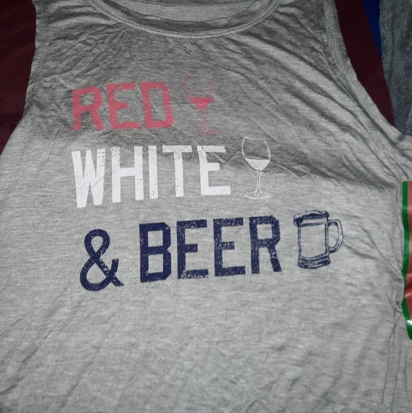 Set of 2 women's wine Tees - Picture 3 of 4
